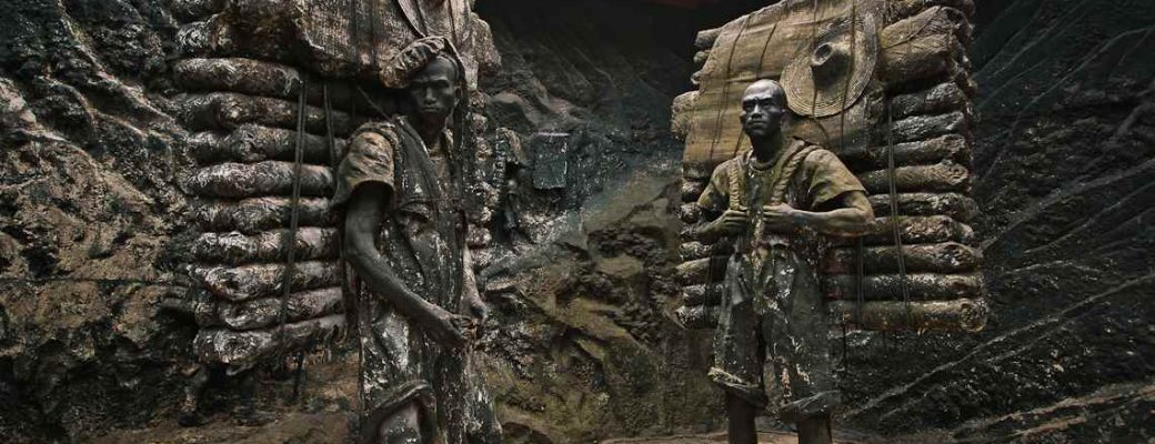 Statues of Tea Porters